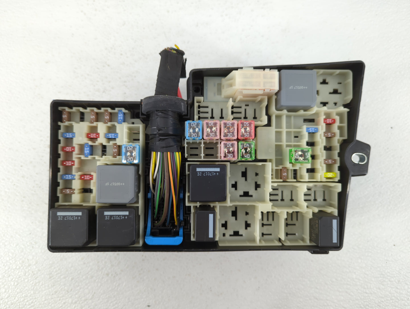 2017 Ford Escape Fusebox Fuse Box Panel Relay Module P/N:AV6T-14A067-AD GJ5T-14K733 Fits OEM Used Auto Parts - Oemusedautopa