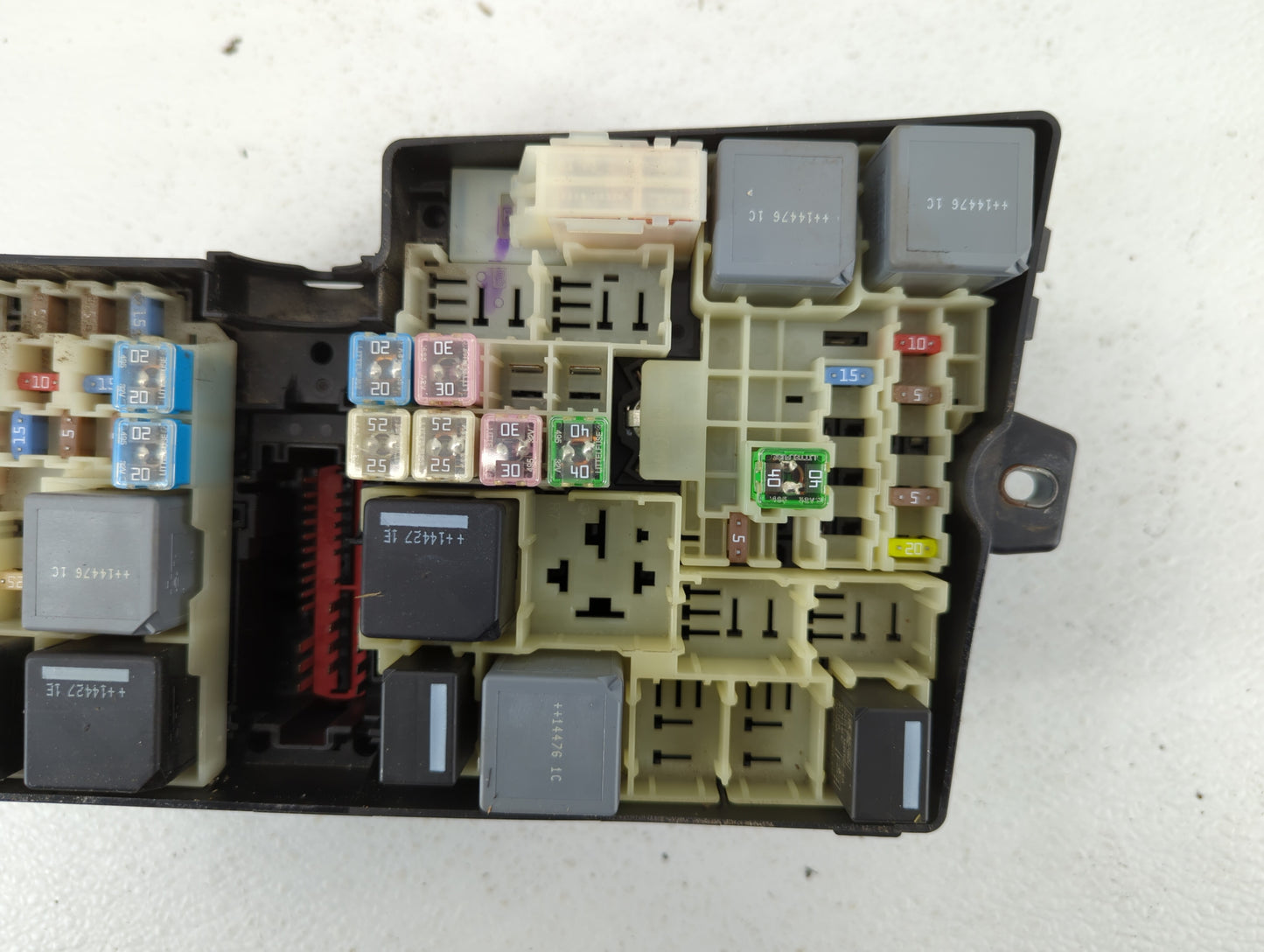 2017 Ford Escape Fusebox Fuse Box Panel Relay Module P/N:AV6T-14A067-AD AV6T-14A142-AB Fits OEM Used Auto Parts - Oemusedaut