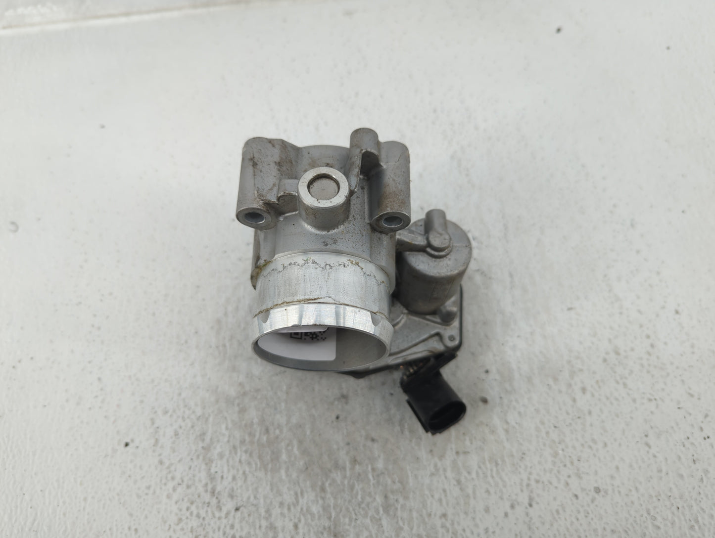 2017-2019 Ford Escape Throttle Body P/N:DS7G-9F991-BB Fits Fits 2014 2015 2016 2017 2018 2019 2020 OEM Used Auto Parts - Oem