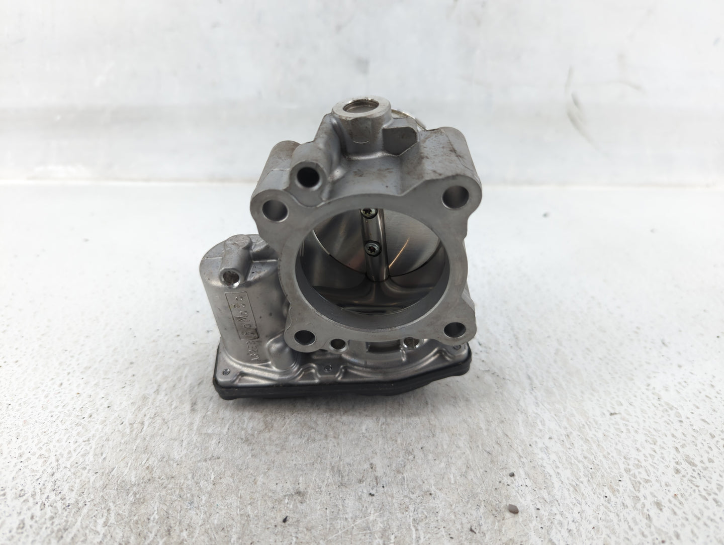 2017-2019 Ford Escape Throttle Body P/N:DS7G-9F991-BB Fits Fits 2014 2015 2016 2017 2018 2019 2020 OEM Used Auto Parts - Oem