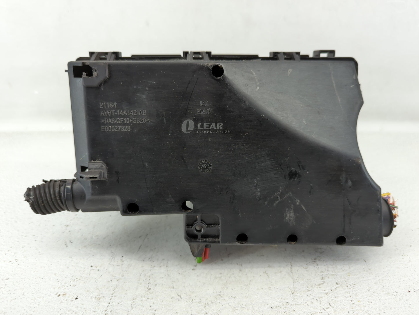 2017 Ford Escape Fusebox Fuse Box Panel Relay Module P/N:AV6T-14A067-AD AV6T-14A142-AB Fits OEM Used Auto Parts - Oemusedaut