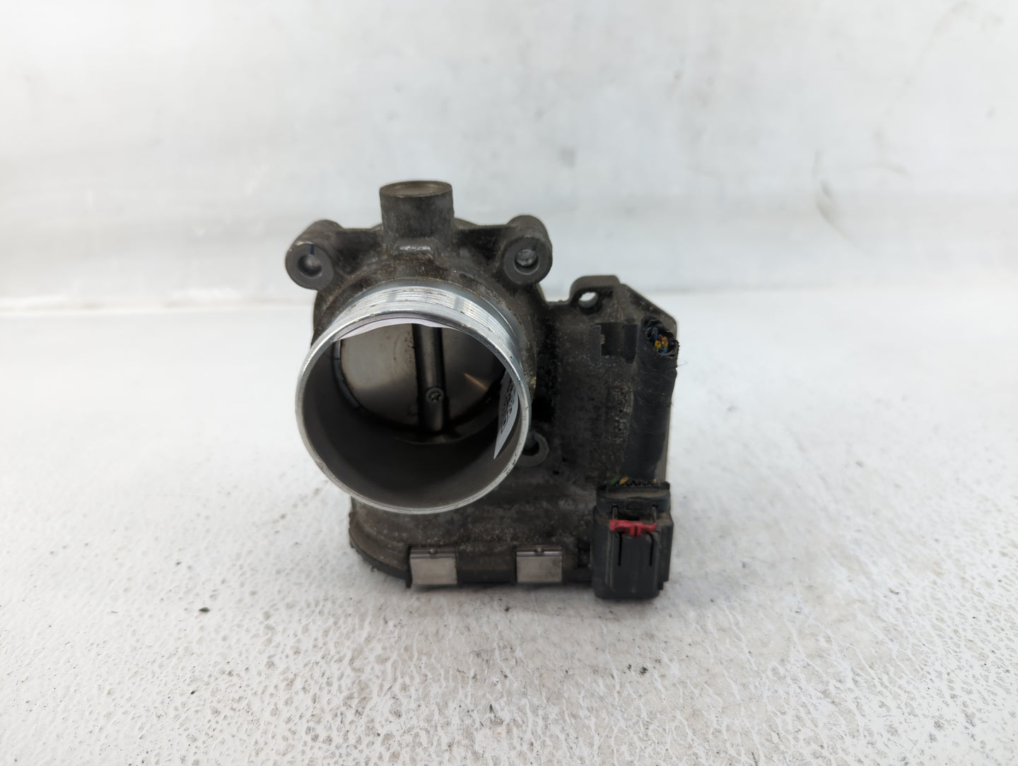 2017-2019 Ford Escape Throttle Body P/N:DS7E-9F991-BB Fits Fits 2014 2015 2016 2017 2018 2019 2020 2021 2022 OEM Used Auto P