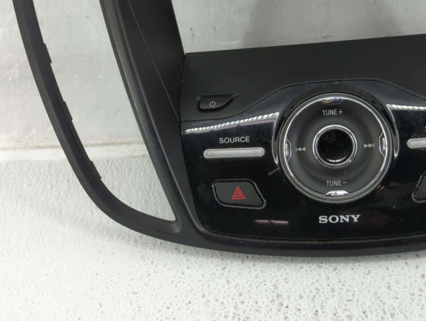 2017-2019 Ford Escape Radio AM FM Cd Player Receiver Replacement P/N:CJ54 18835 EE Fits Fits 2017 2018 2019 OEM Used Auto Pa
