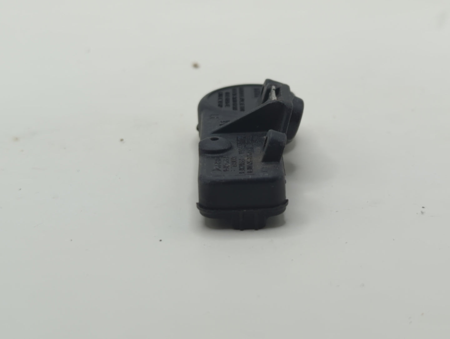 2017 Ford Escape Tire Pressure Monitoring System Sensor Tpms - Oemusedautoparts1.com