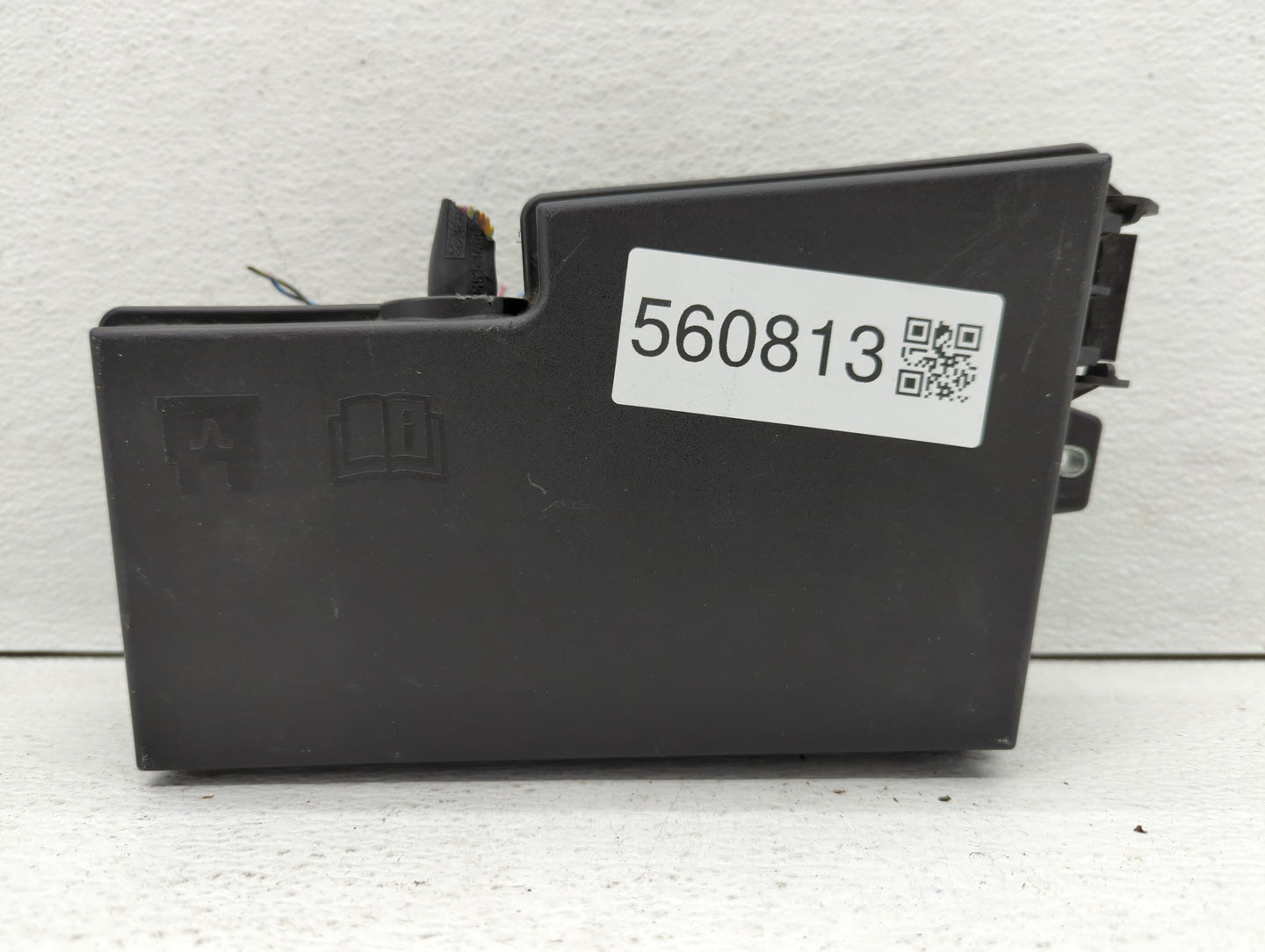 2017 Ford Escape Fusebox Fuse Box Panel Relay Module P/N:AV6T-14A142-AB AV6T-14A067-AD, AV6T-14A057-AD Fits OEM Used Auto Pa
