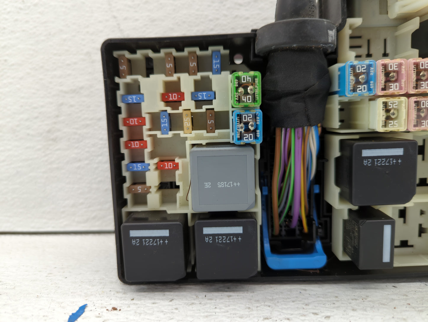 2017 Ford Escape Fusebox Fuse Box Panel Relay Module P/N:AV6T-14A142-AB AV6T-14A067-AD, AV6T-14A057-AD Fits OEM Used Auto Pa