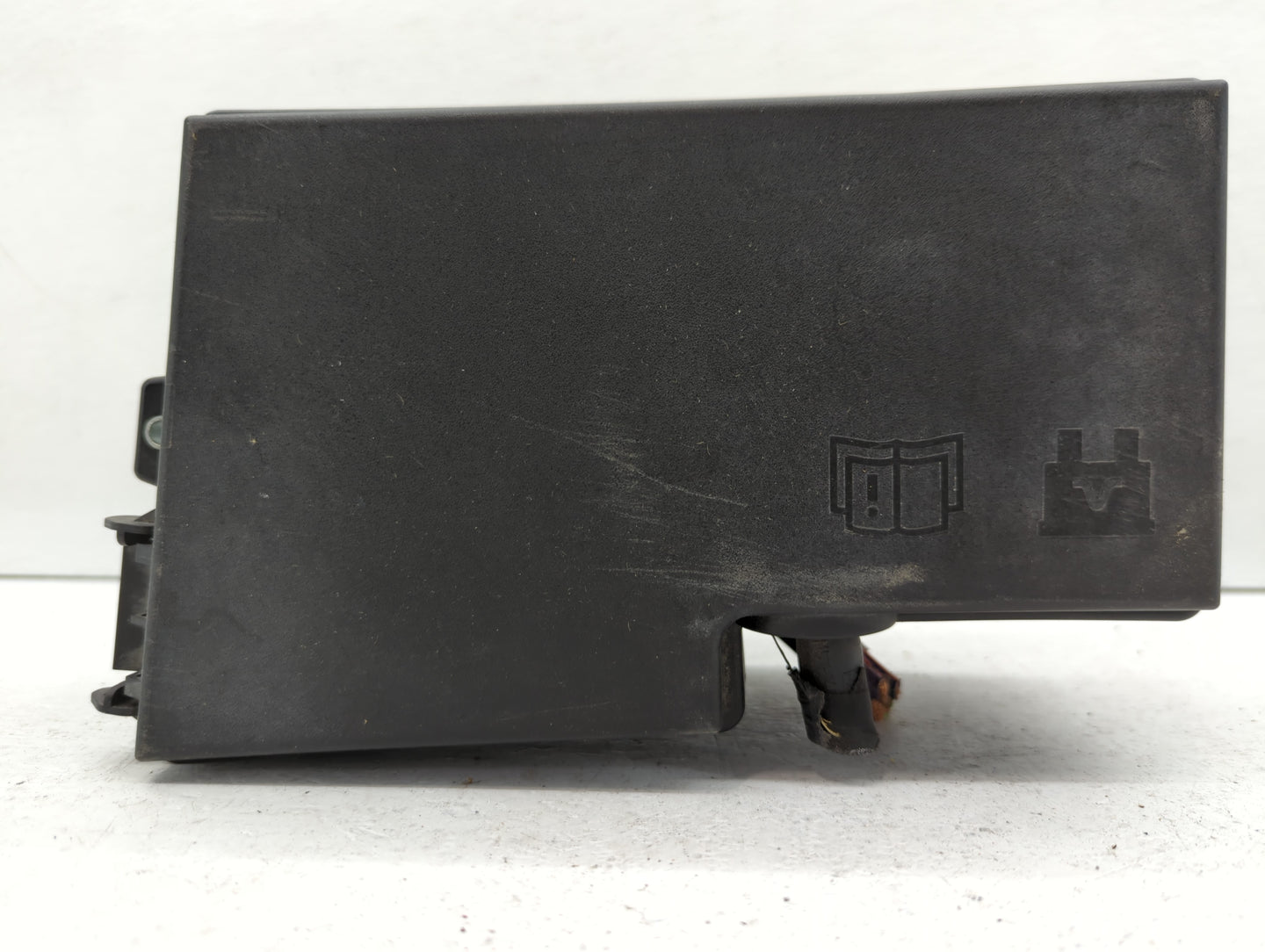 2017 Ford Escape Fusebox Fuse Box Panel Relay Module P/N:AV6T-14A142-AB AV6T-14A067-AD, AV6T-14A057-AD Fits OEM Used Auto Pa