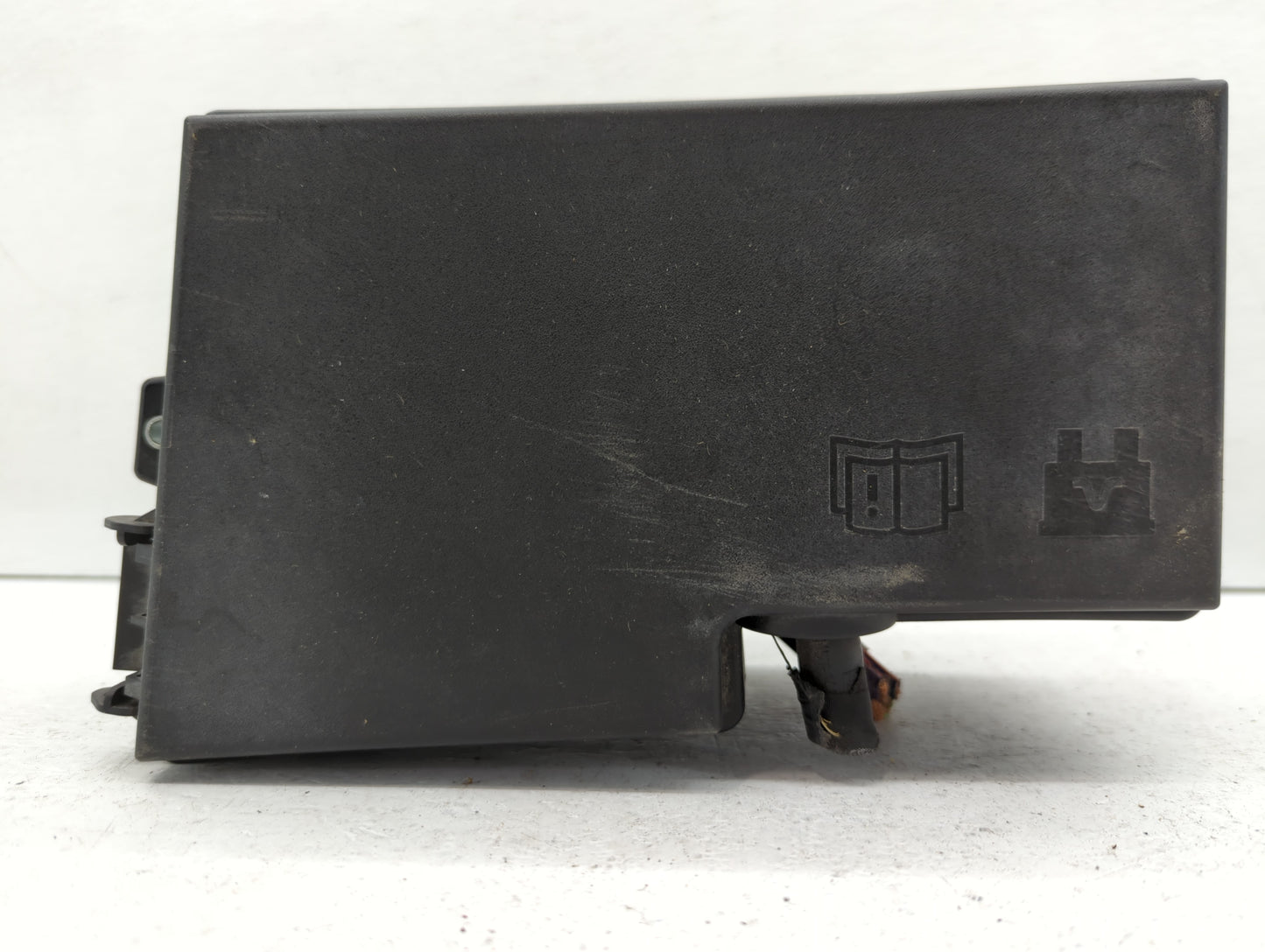 2017 Ford Escape Fusebox Fuse Box Panel Relay Module P/N:AV6T-14A142-AB AV6T-14A067-AD, AV6T-14A057-AD Fits OEM Used Auto Pa