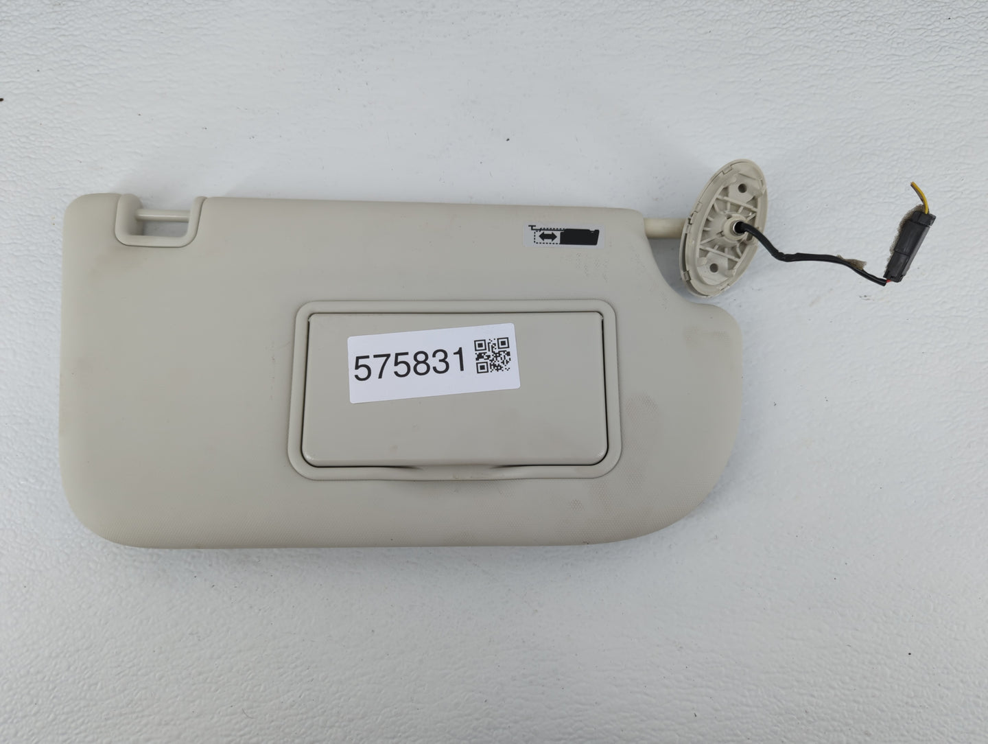 2013-2019 Ford Escape Sun Visor Shade Replacement Passenger Right Mirror Fits Fits 2013 2014 2015 2016 2017 2018 2019 OEM Us