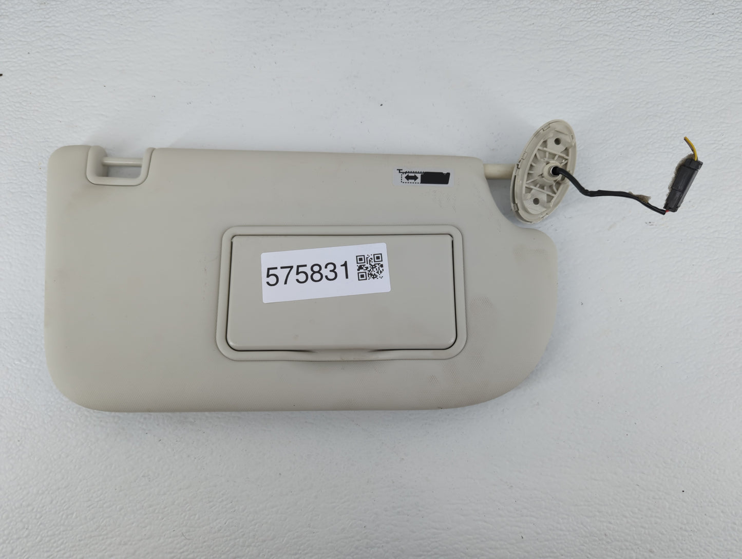 2013-2019 Ford Escape Sun Visor Shade Replacement Passenger Right Mirror Fits Fits 2013 2014 2015 2016 2017 2018 2019 OEM Us