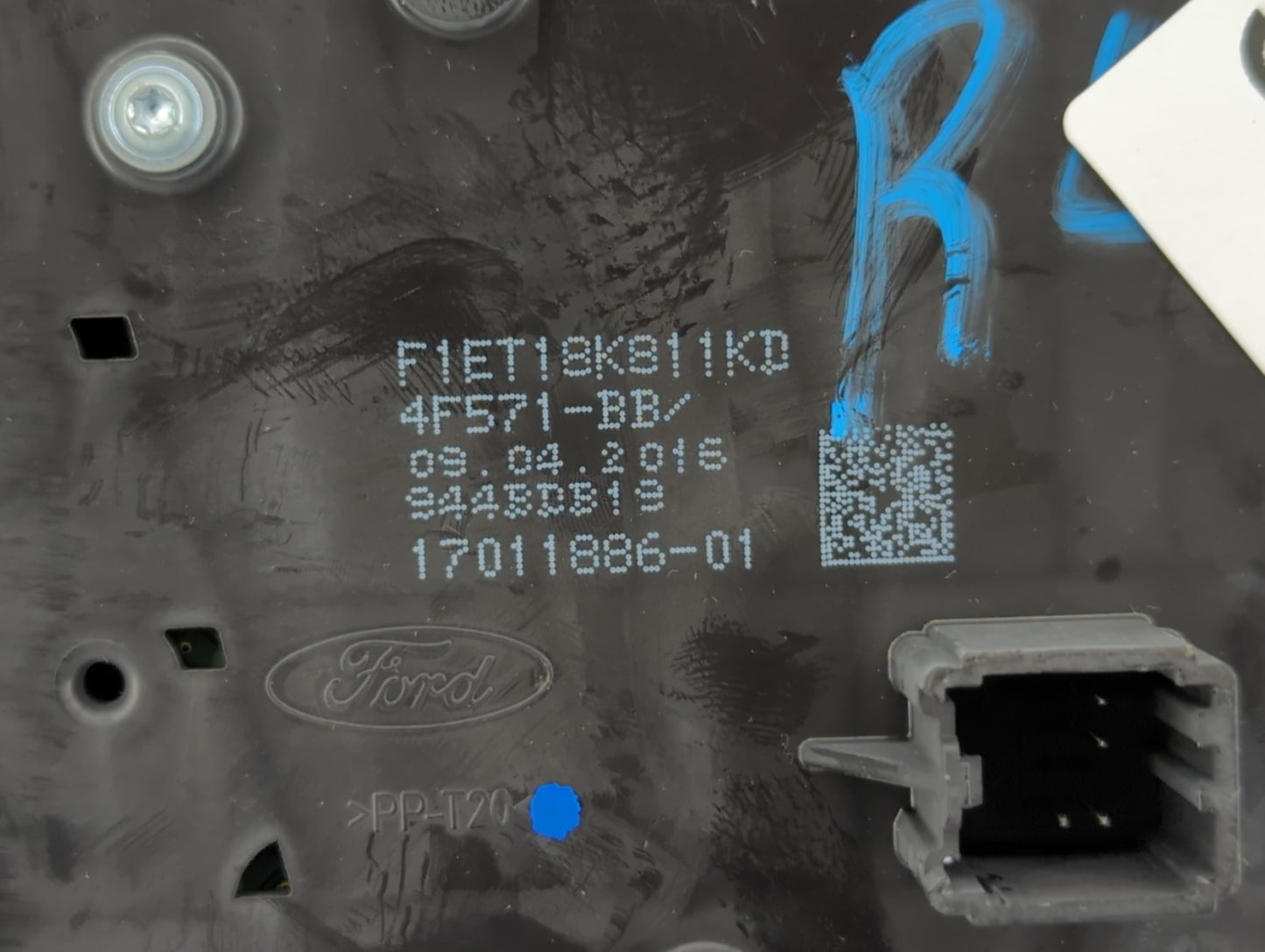 2017-2019 Ford Escape Radio AM FM Cd Player Receiver Replacement P/N:F1ET18K811KD Fits Fits 2015 2016 2017 2018 2019 OEM Use