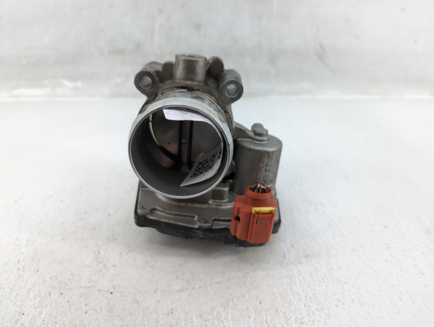 2017-2019 Ford Escape Throttle Body P/N:DS7G-9F991-BB Fits Fits 2014 2015 2016 2017 2018 2019 2020 OEM Used Auto Parts - Oem