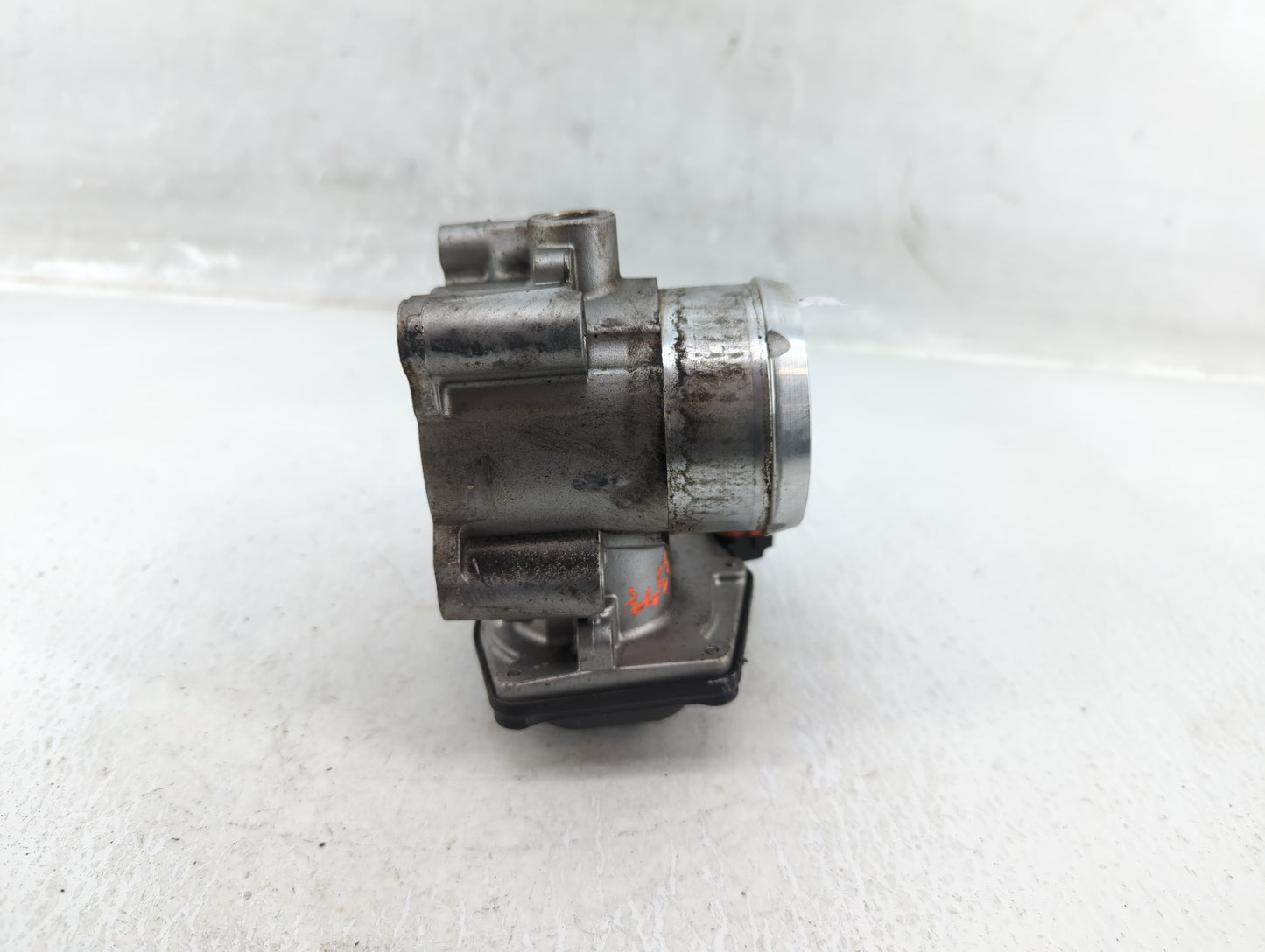 2017-2019 Ford Escape Throttle Body P/N:DS7G-9F991-BB Fits Fits 2014 2015 2016 2017 2018 2019 2020 OEM Used Auto Parts - Oem