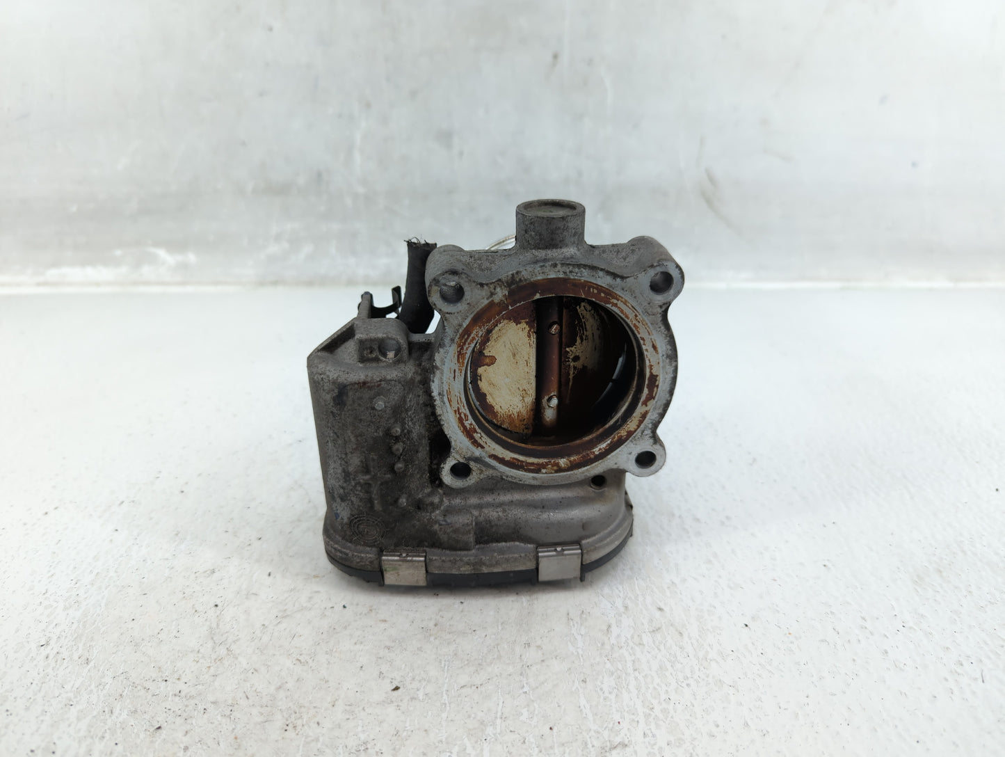 2017-2019 Ford Escape Throttle Body P/N:DS7E-9F991-BB Fits Fits 2014 2015 2016 2017 2018 2019 2020 2021 2022 OEM Used Auto P