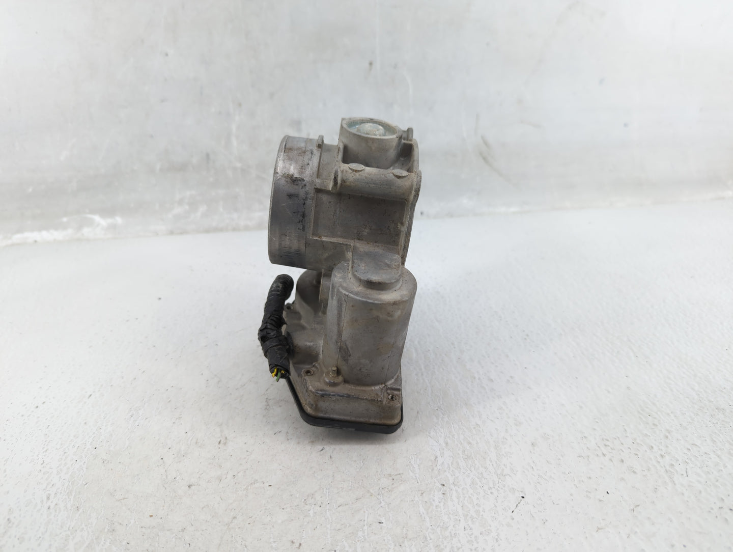 2013-2022 Ford Escape Throttle Body P/N:DS7E-9F991-AJ Fits Fits 2013 2014 2015 2016 2017 2018 2019 2020 2021 2022 OEM Used A