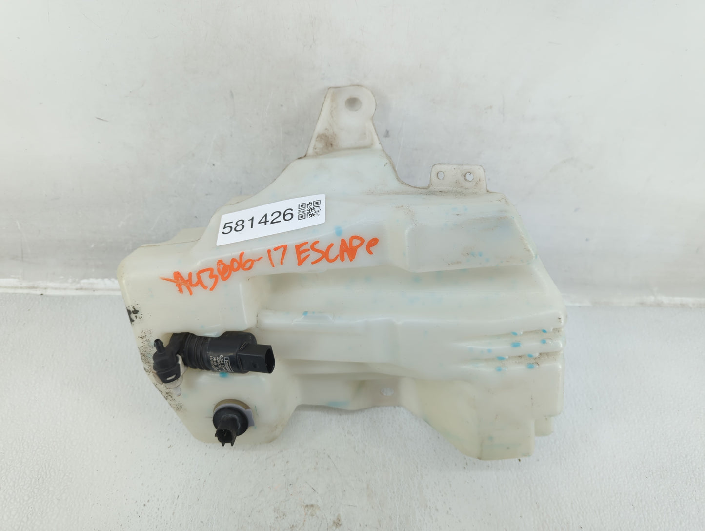 2015-2019 Ford Escape Windshield Washer Fluid Reservoir Bottle Oem - Oemusedautoparts1.com