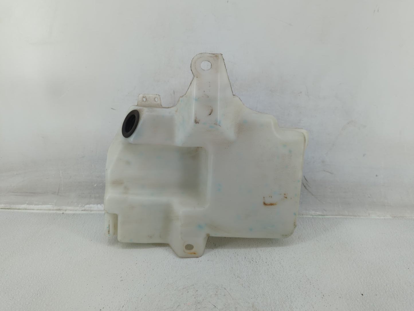 2015-2019 Ford Escape Windshield Washer Fluid Reservoir Bottle Oem - Oemusedautoparts1.com