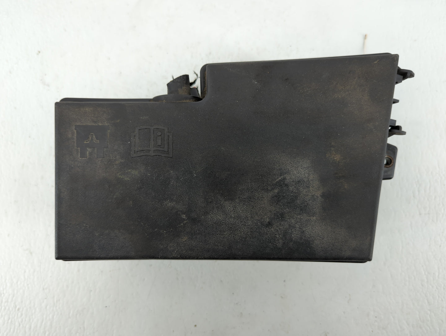 2017 Ford Escape Fusebox Fuse Box Panel Relay Module P/N:AV6T-14A142-AB AV6T-14A067-AD, AV6T-14A057-AD Fits OEM Used Auto Pa