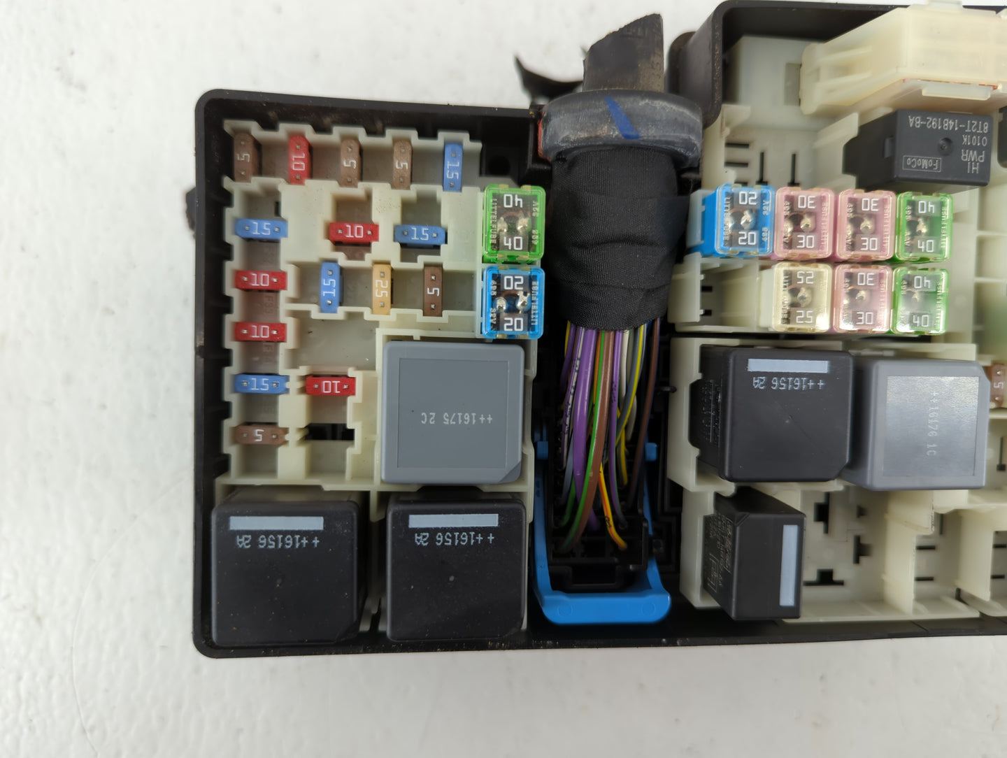 2017 Ford Escape Fusebox Fuse Box Panel Relay Module P/N:AV6T-14A142-AB AV6T-14A067-AD, AV6T-14A057-AD Fits OEM Used Auto Pa