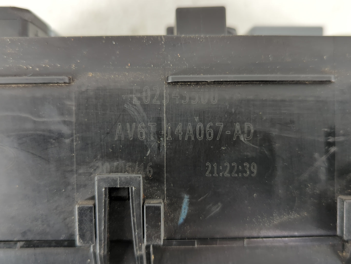 2017 Ford Escape Fusebox Fuse Box Panel Relay Module P/N:AV6T-14A142-AB AV6T-14A067-AD, AV6T-14A057-AD Fits OEM Used Auto Pa