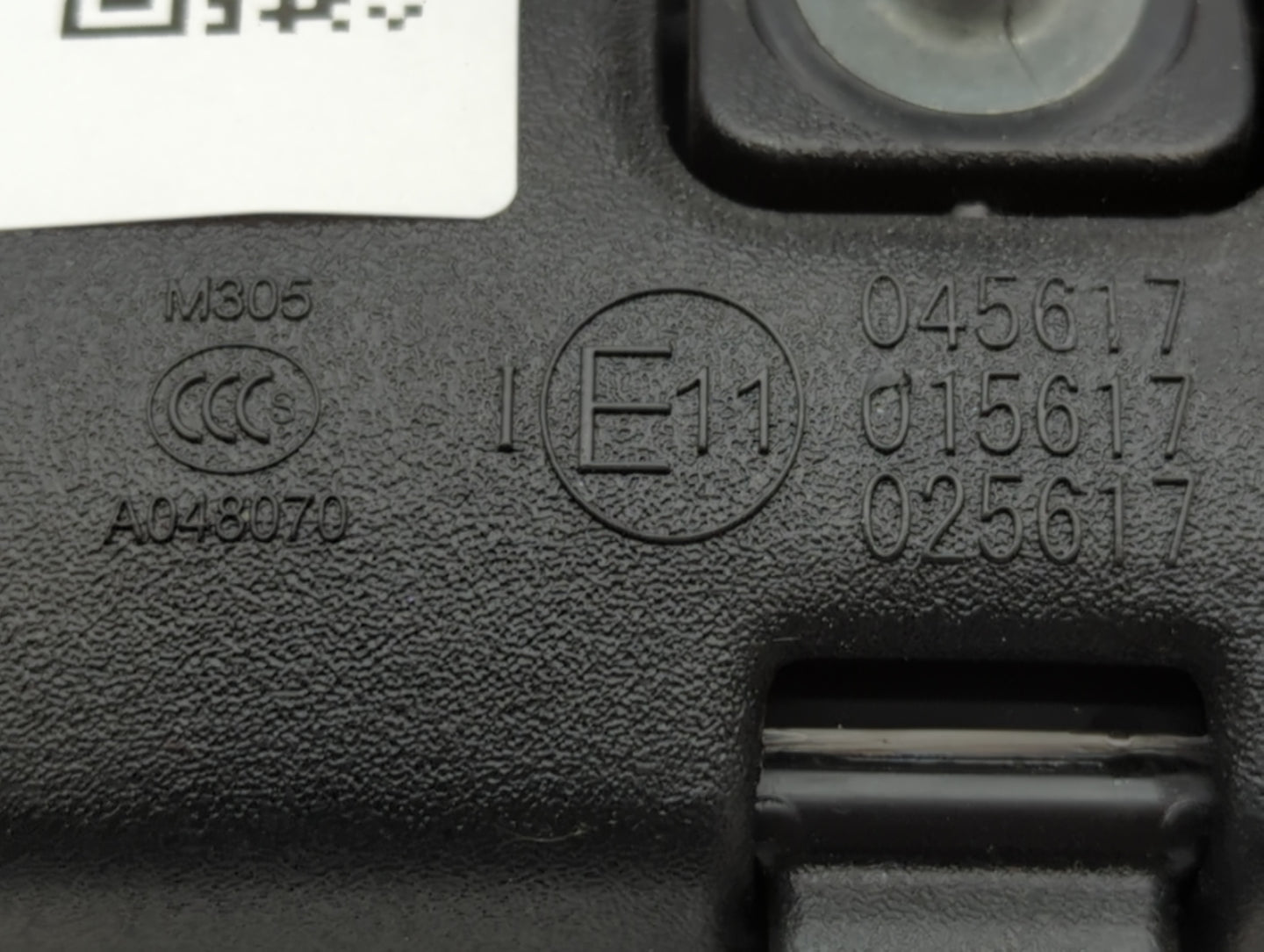 2017-2019 Ford Escape Interior Rear View Mirror Replacement OEM P/N:E11015617 Fits Fits 2015 2016 2017 2018 2019 OEM Used Au