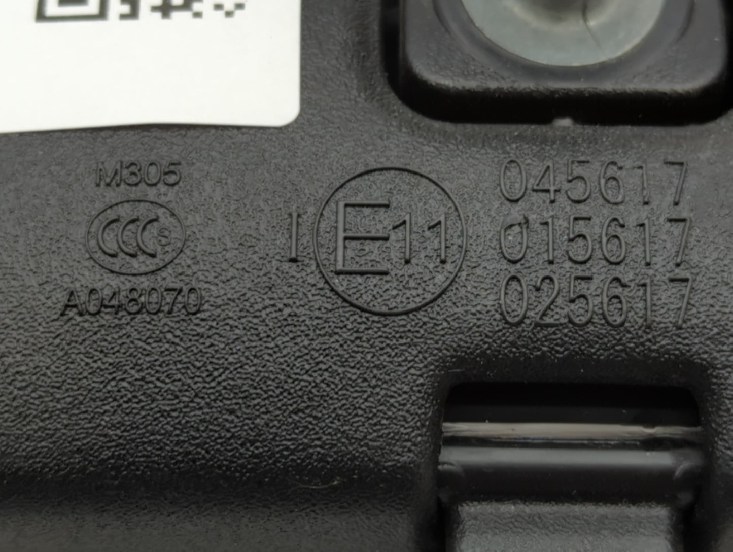 2017-2019 Ford Escape Interior Rear View Mirror Replacement OEM P/N:E11015617 Fits Fits 2015 2016 2017 2018 2019 OEM Used Au