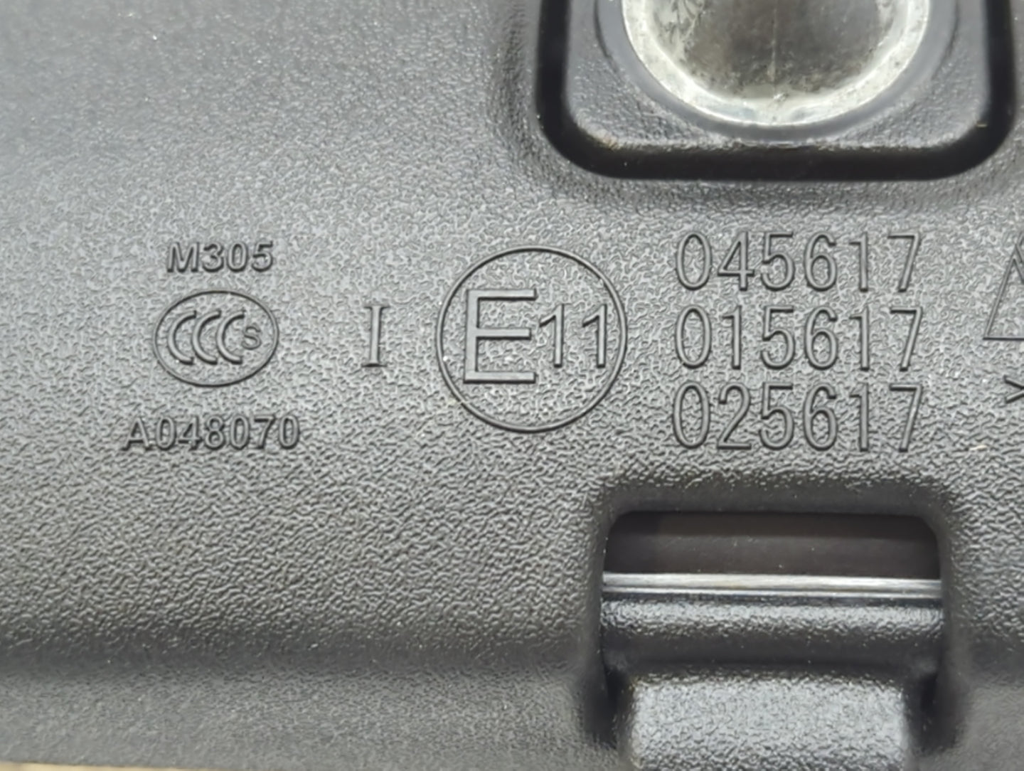 2017-2019 Ford Escape Interior Rear View Mirror Replacement OEM P/N:E11015617 Fits Fits 2015 2016 2017 2018 2019 OEM Used Au