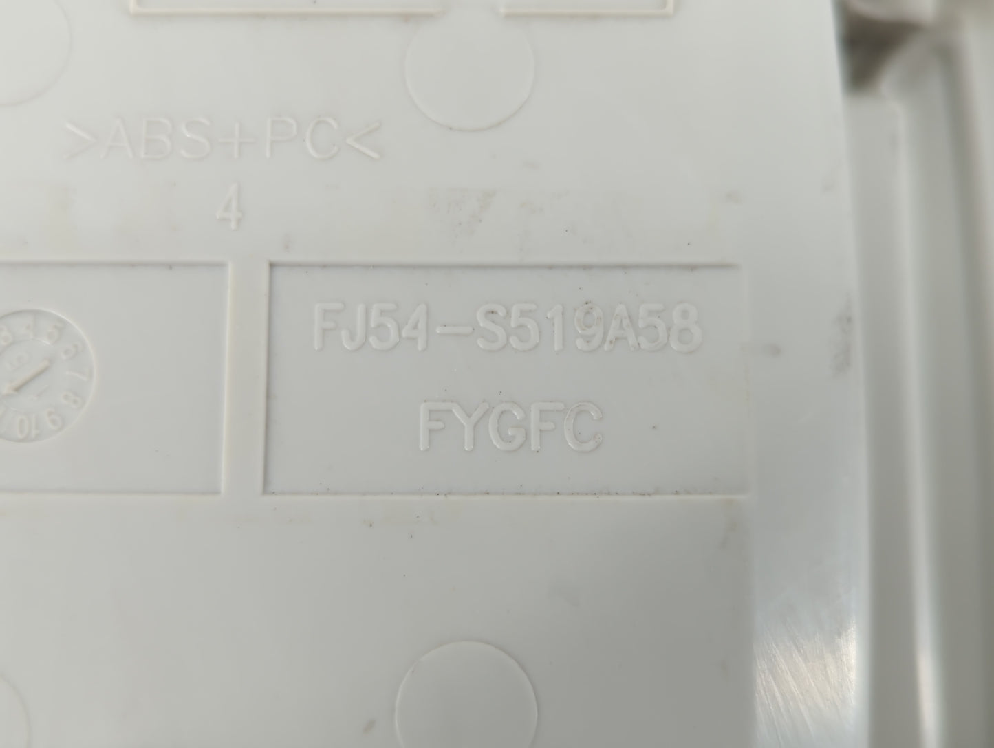 2015-2019 Ford Escape Overhead Roof Console Interior Dome Light - Oemusedautoparts1.com