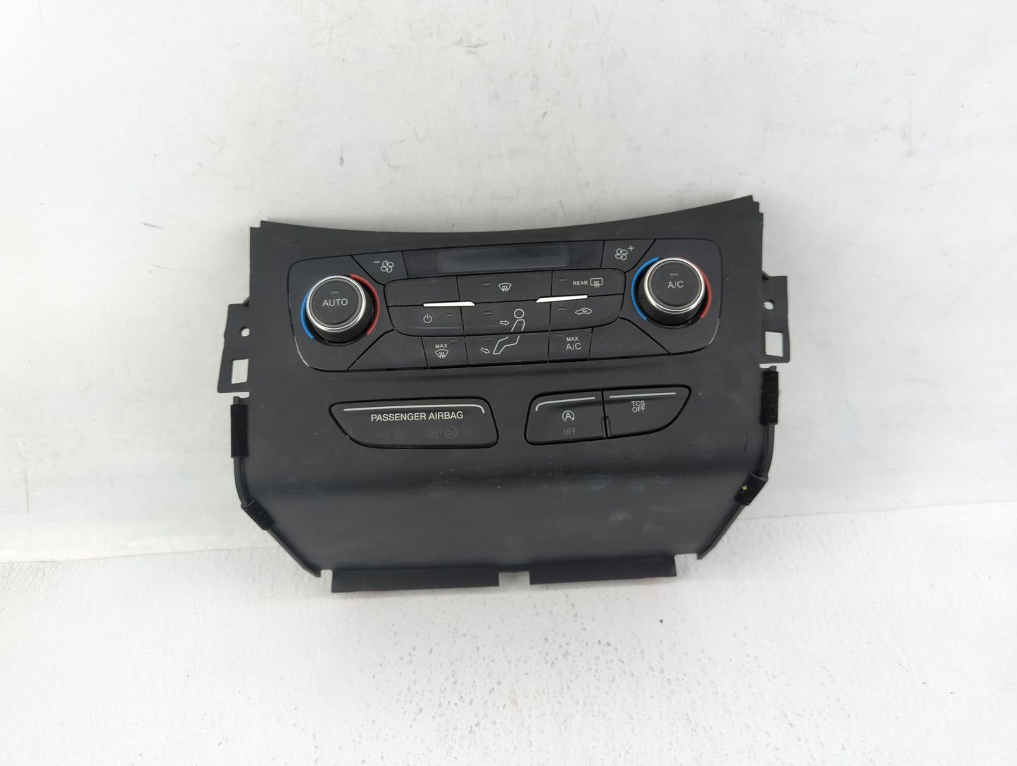 2017 Ford Escape Climate Control Module Temperature AC/Heater Replacement P/N:GJ5T-18C612-AE Fits OEM Used Auto Parts - Oemu