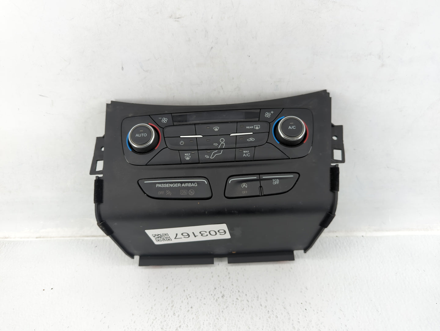 2017 Ford Escape Climate Control Module Temperature AC/Heater Replacement P/N:GJ5T-18C612-AE Fits OEM Used Auto Parts - Oemu