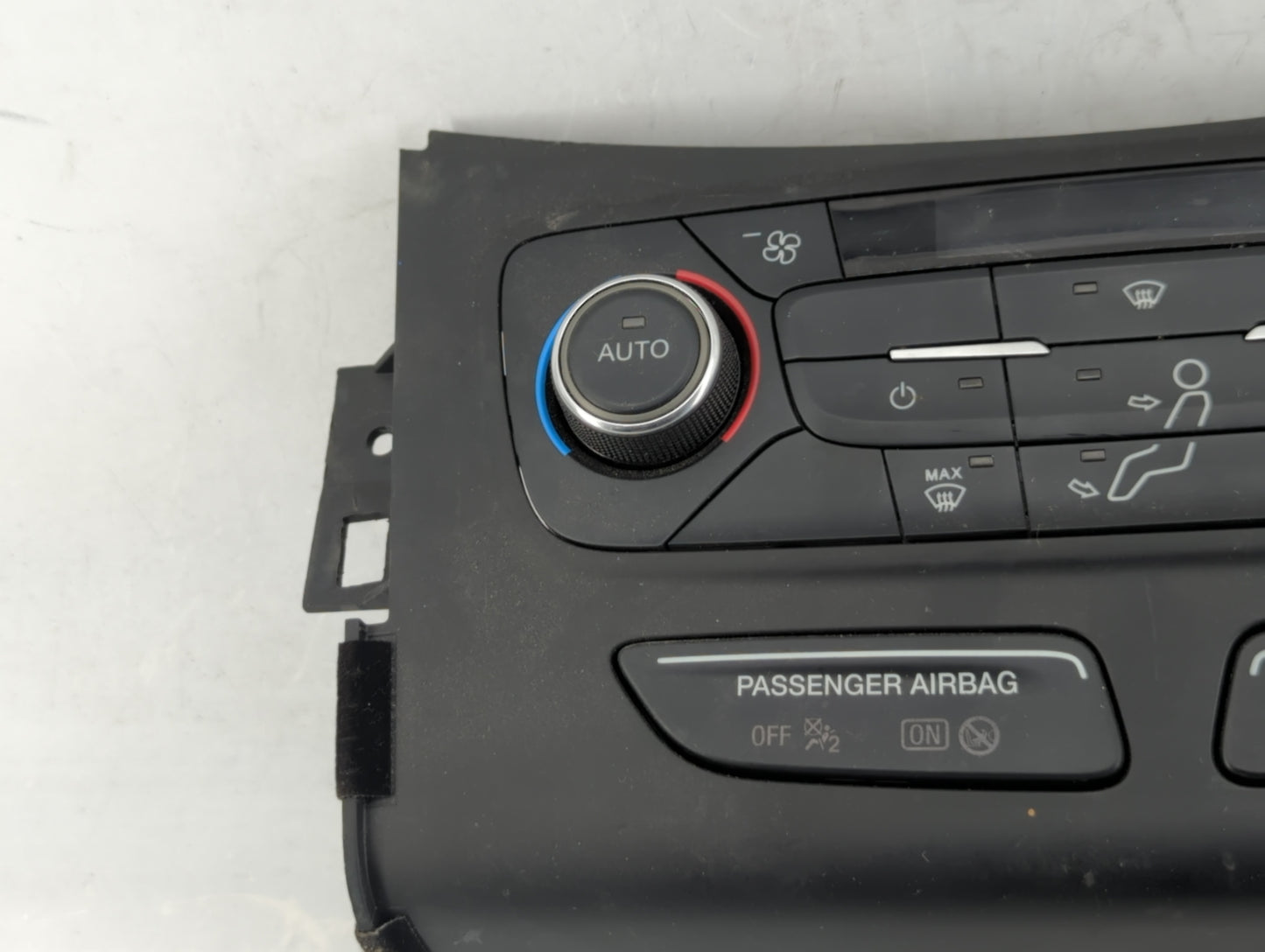 2017 Ford Escape Climate Control Module Temperature AC/Heater Replacement P/N:GJ5T-18C612-AE Fits OEM Used Auto Parts - Oemu