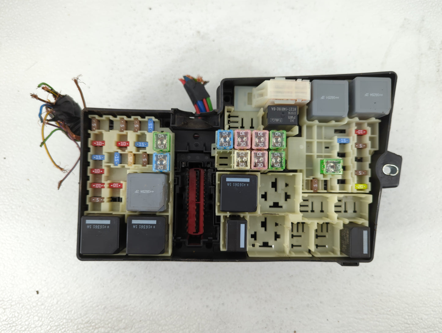 2017 Ford Escape Fusebox Fuse Box Panel Relay Module P/N:AV6T-14A067-AD Fits OEM Used Auto Parts - Oemusedautoparts1.com