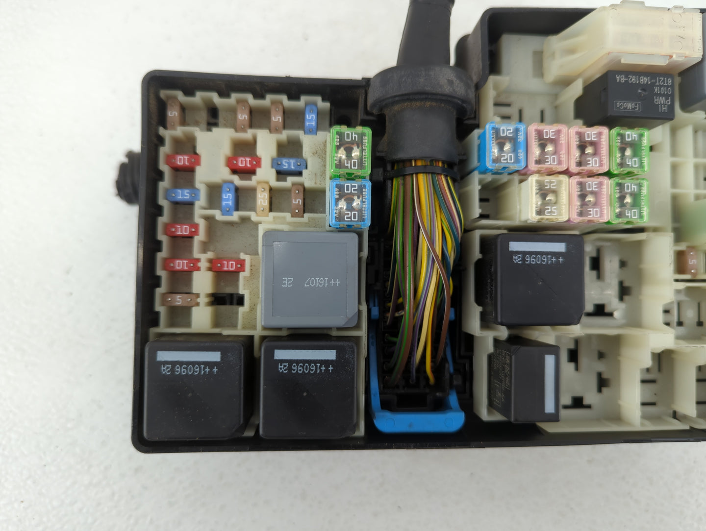 2017 Ford Escape Fusebox Fuse Box Panel Relay Module P/N:AV6T-14A067-AD Fits OEM Used Auto Parts - Oemusedautoparts1.com