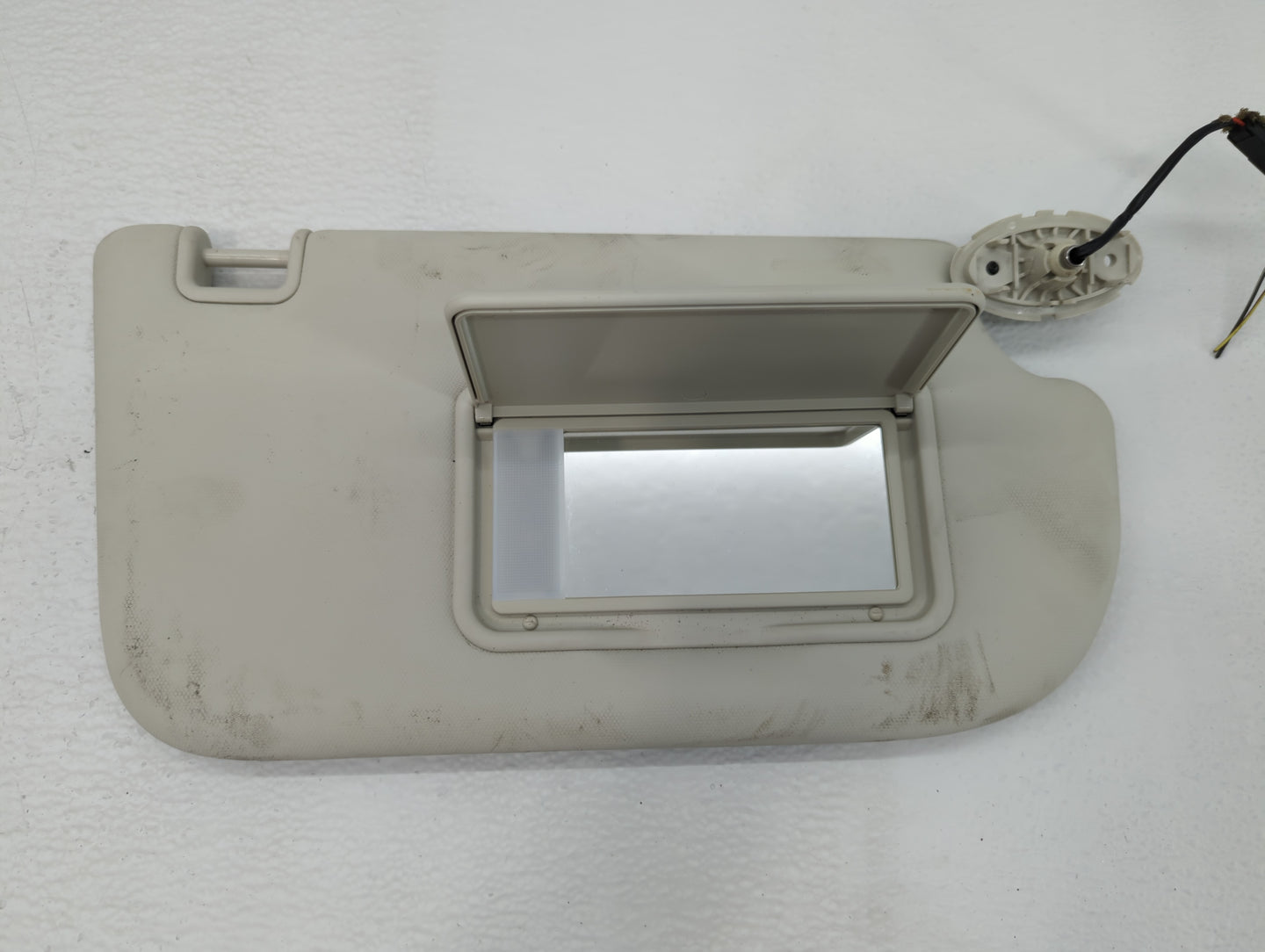 2013-2019 Ford Escape Sun Visor Shade Replacement Passenger Right Mirror Fits Fits 2013 2014 2015 2016 2017 2018 2019 OEM Us
