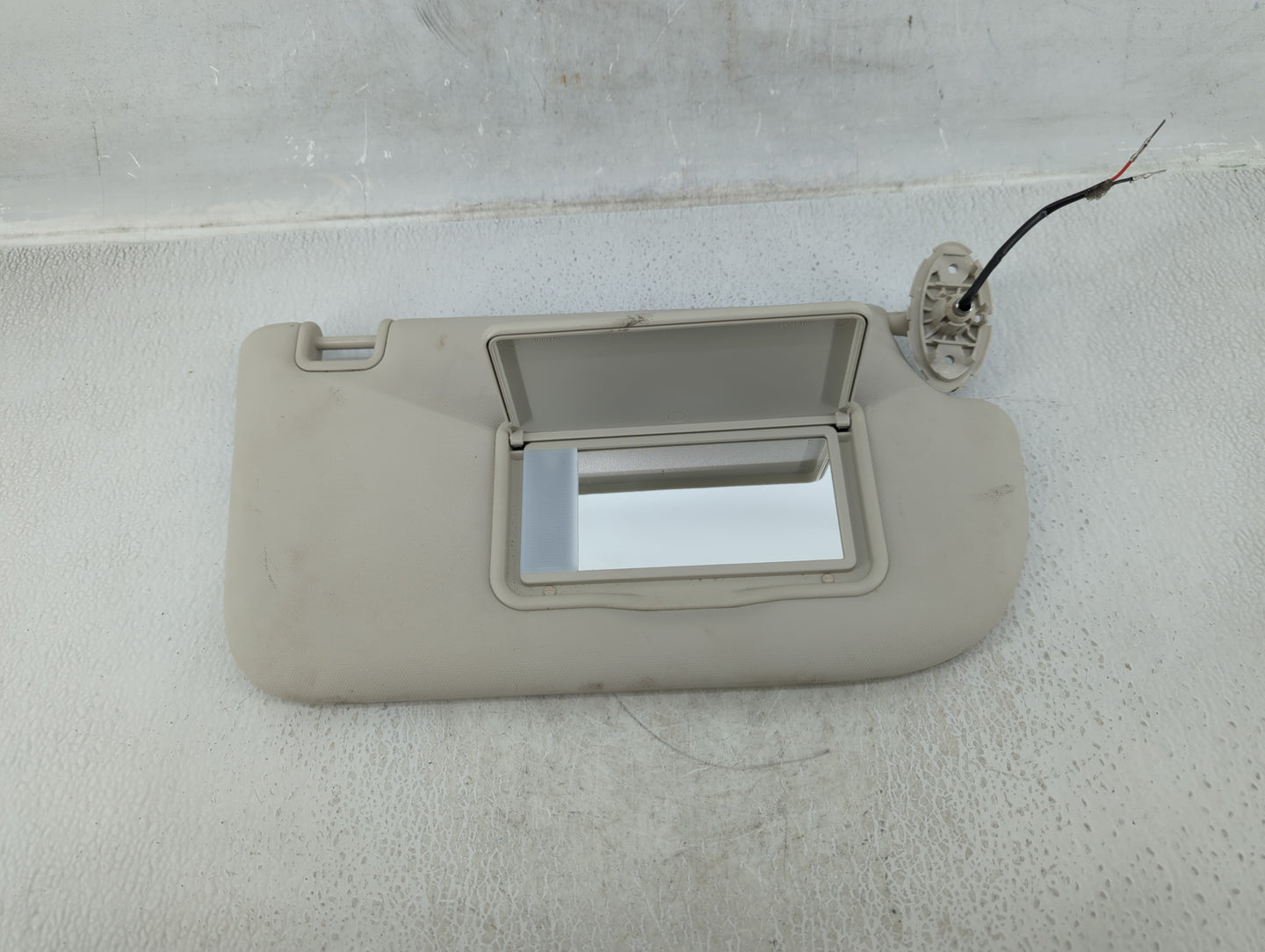 2013-2019 Ford Escape Sun Visor Shade Replacement Passenger Right Mirror Fits Fits 2013 2014 2015 2016 2017 2018 2019 OEM Us