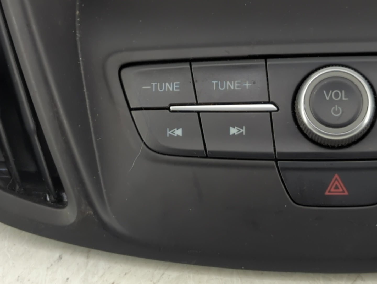2017-2019 Ford Escape Radio Control Panel - Oemusedautoparts1.com