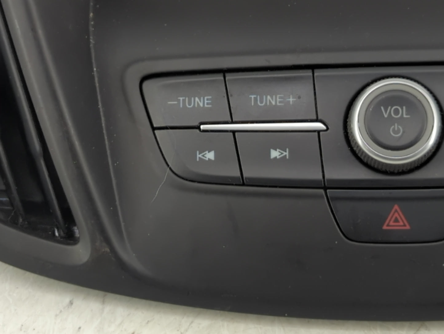 2017-2019 Ford Escape Radio Control Panel - Oemusedautoparts1.com