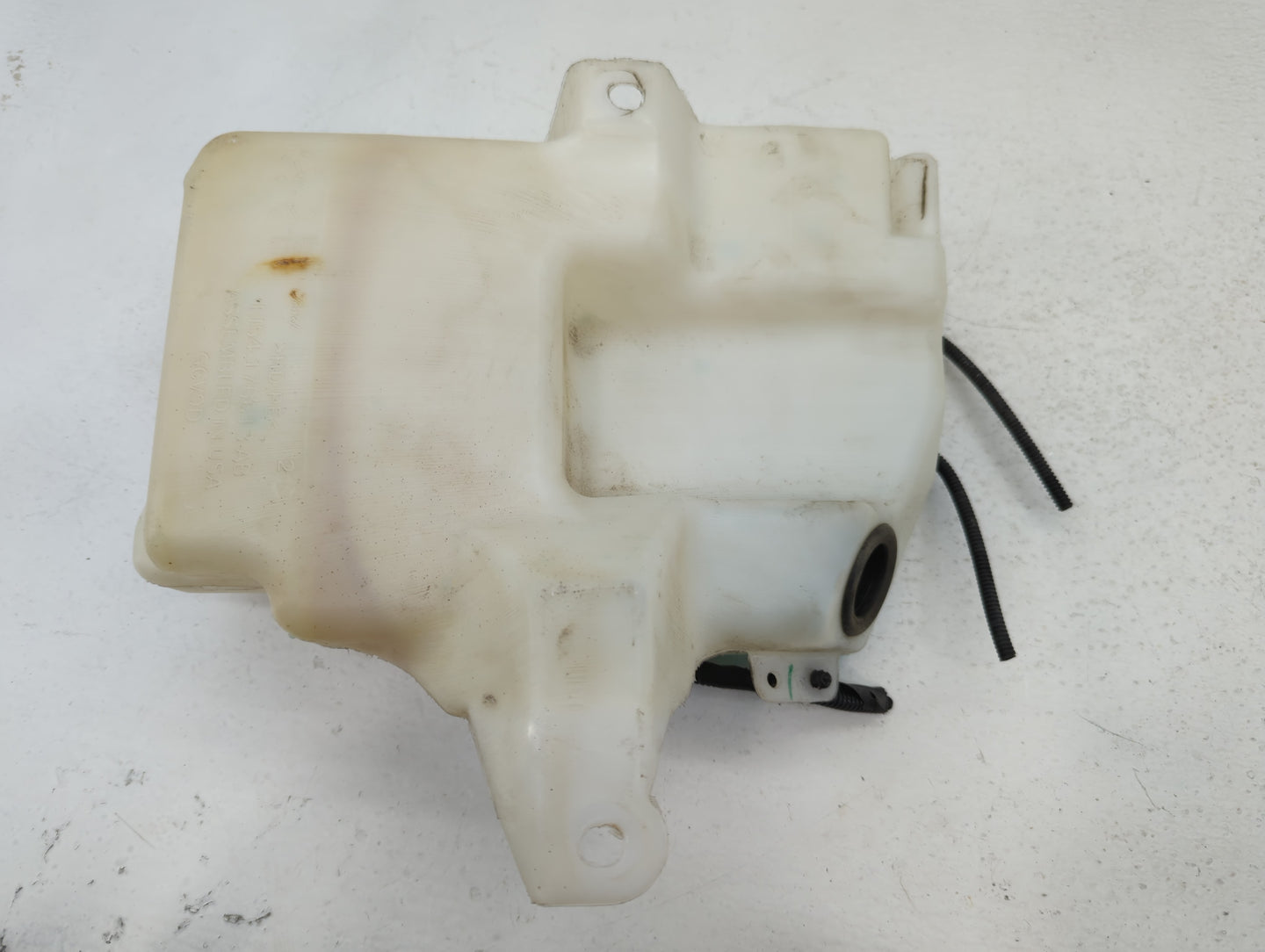 2015-2019 Ford Escape Windshield Washer Fluid Reservoir Bottle Oem - Oemusedautoparts1.com