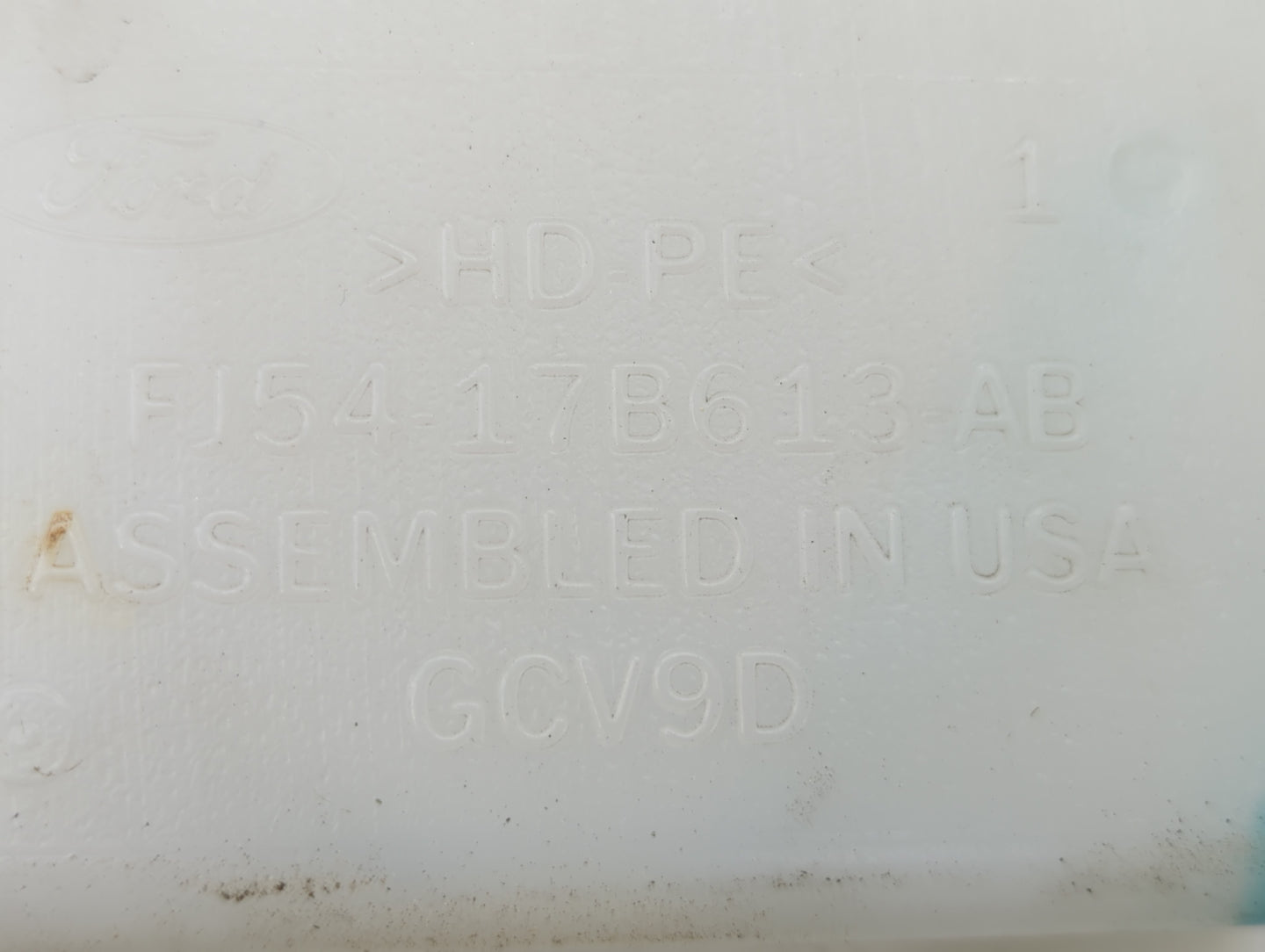 2015-2019 Ford Escape Windshield Washer Fluid Reservoir Bottle Oem - Oemusedautoparts1.com