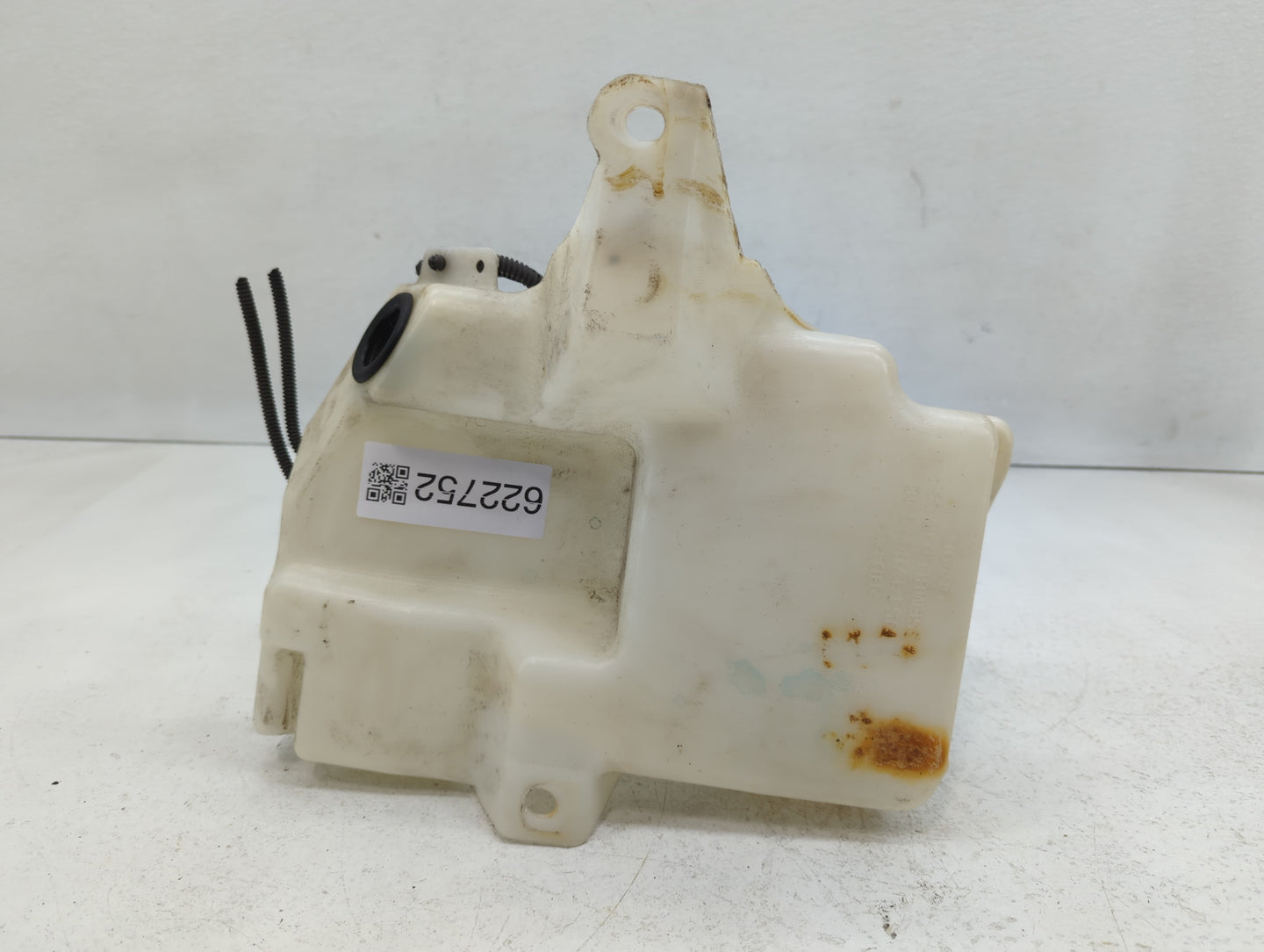 2015-2019 Ford Escape Windshield Washer Fluid Reservoir Bottle Oem - Oemusedautoparts1.com