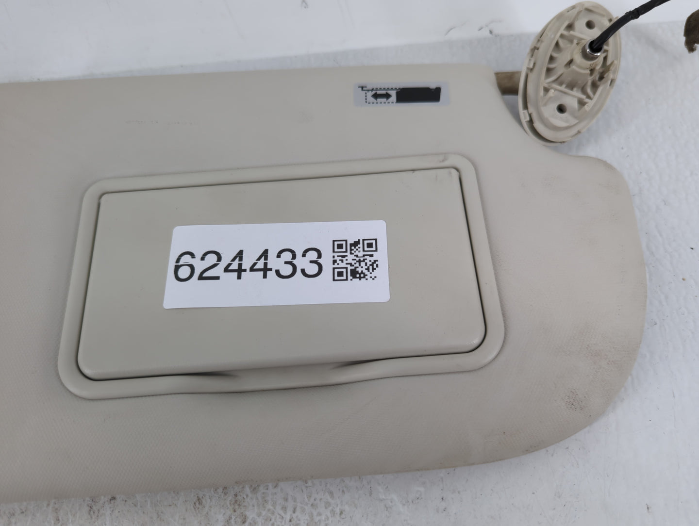 2013-2019 Ford Escape Sun Visor Shade Replacement Passenger Right Mirror Fits Fits 2013 2014 2015 2016 2017 2018 2019 OEM Us