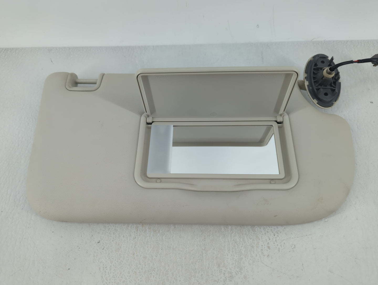 2013-2019 Ford Escape Sun Visor Shade Replacement Passenger Right Mirror Fits Fits 2013 2014 2015 2016 2017 2018 2019 OEM Us