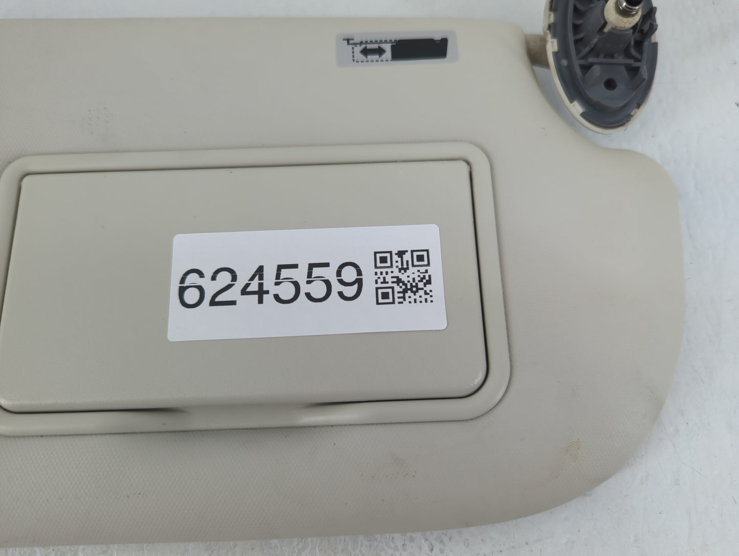 2013-2019 Ford Escape Sun Visor Shade Replacement Passenger Right Mirror Fits Fits 2013 2014 2015 2016 2017 2018 2019 OEM Us