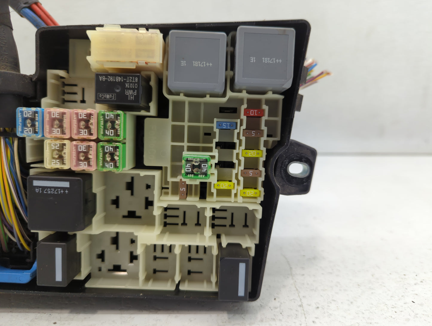 2017 Ford Escape Fusebox Fuse Box Panel Relay Module P/N:AV6T-14A067-AD Fits OEM Used Auto Parts - Oemusedautoparts1.com