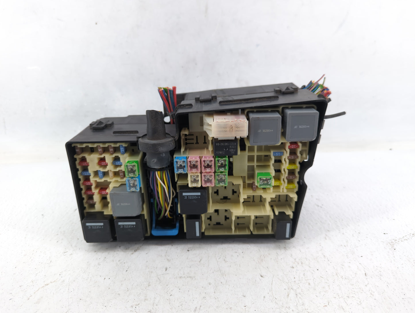 2017 Ford Escape Fusebox Fuse Box Panel Relay Module P/N:AV6T-14A067-AD Fits OEM Used Auto Parts - Oemusedautoparts1.com