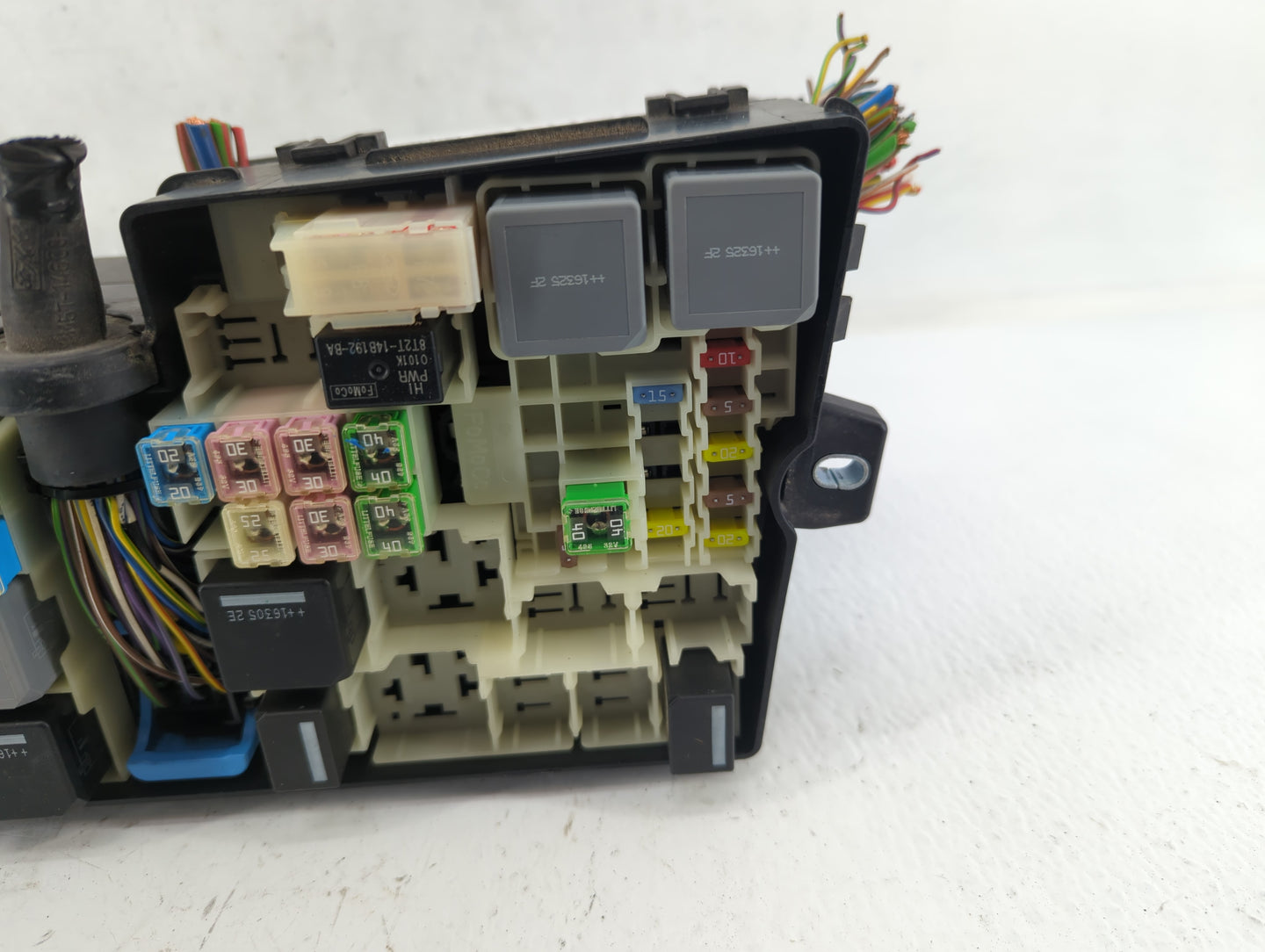 2017 Ford Escape Fusebox Fuse Box Panel Relay Module P/N:AV6T-14A067-AD Fits OEM Used Auto Parts - Oemusedautoparts1.com