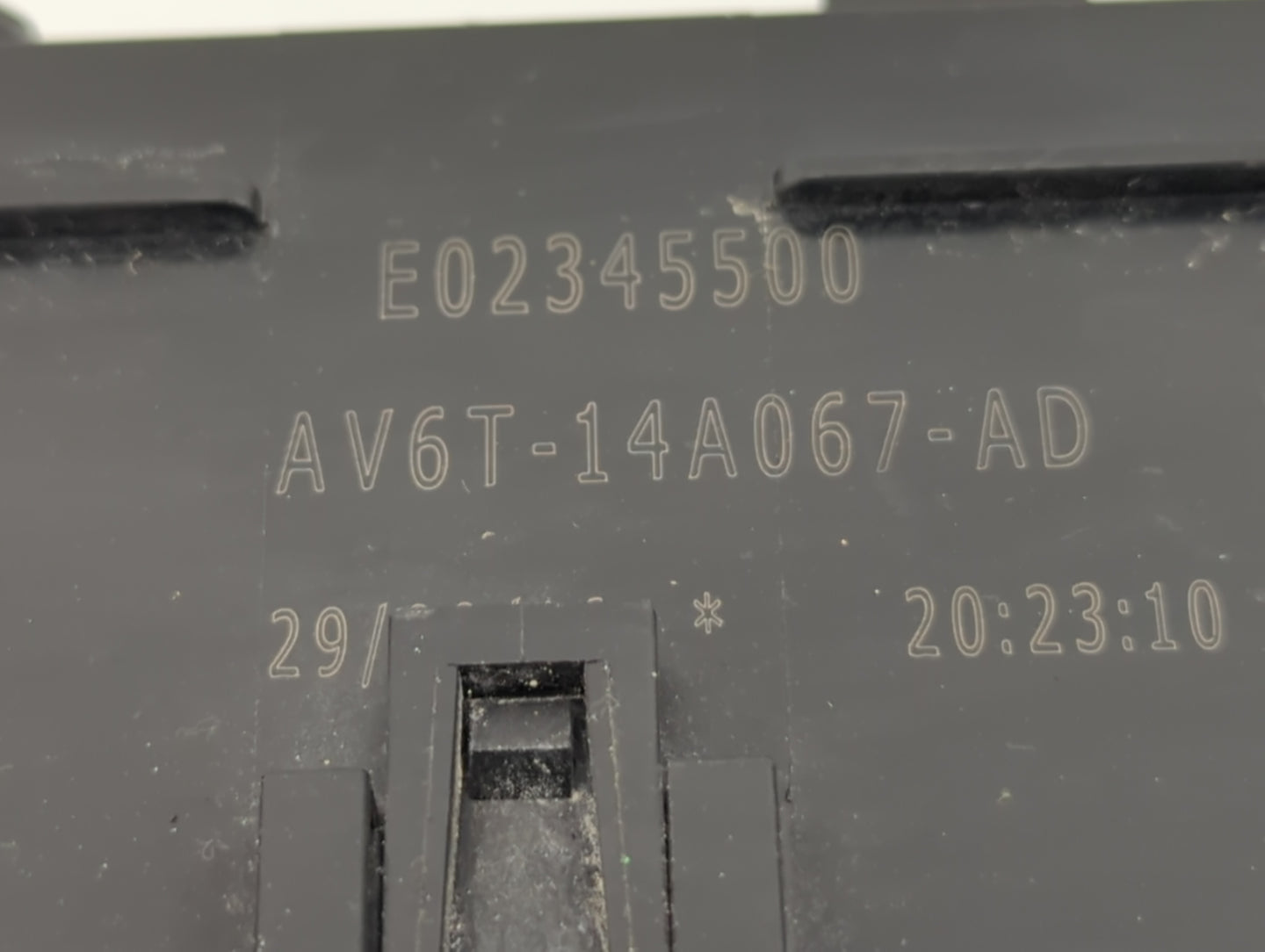 2017 Ford Escape Fusebox Fuse Box Panel Relay Module P/N:AV6T-14A067-AD Fits OEM Used Auto Parts - Oemusedautoparts1.com