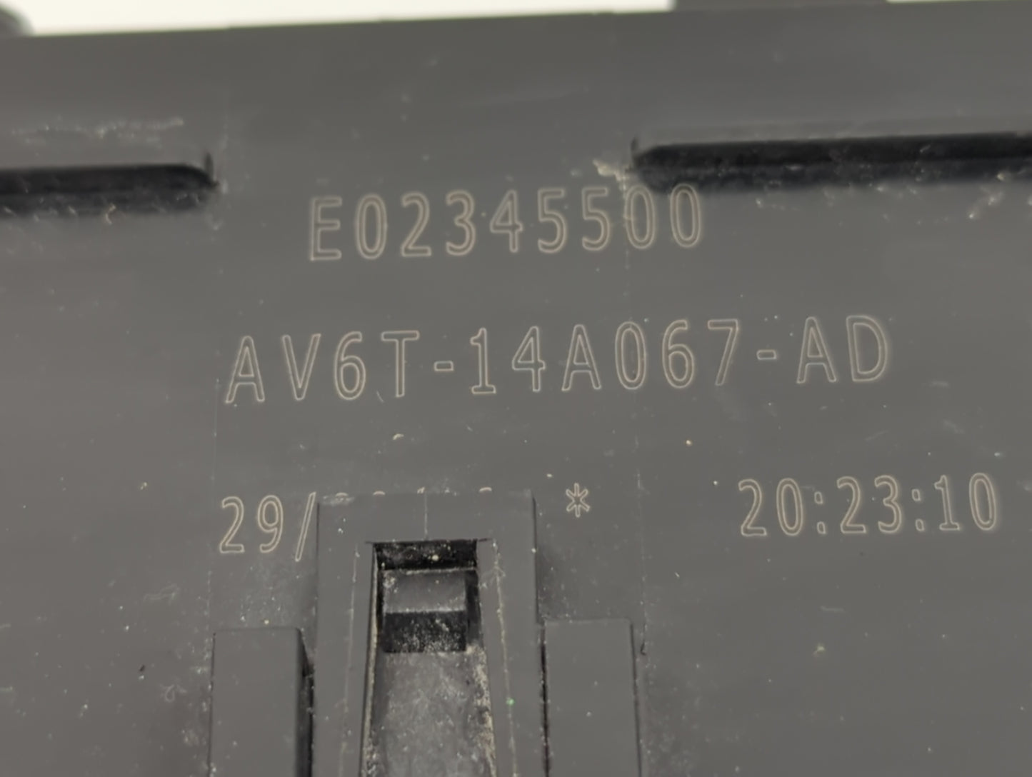 2017 Ford Escape Fusebox Fuse Box Panel Relay Module P/N:AV6T-14A067-AD Fits OEM Used Auto Parts - Oemusedautoparts1.com