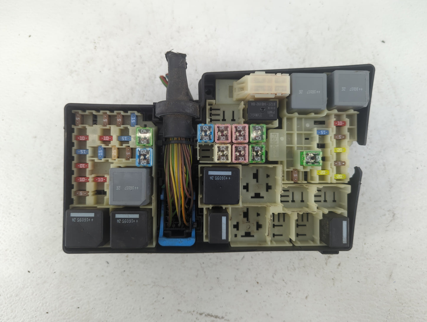 2017 Ford Escape Fusebox Fuse Box Panel Relay Module P/N:AV6T-14A142-AB Fits OEM Used Auto Parts - Oemusedautoparts1.com