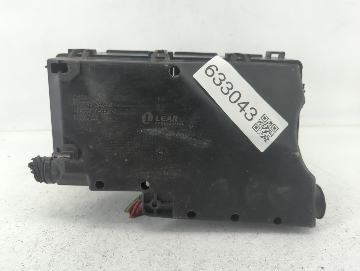 2017 Ford Escape Fusebox Fuse Box Panel Relay Module P/N:AV6T-14A142-AB Fits OEM Used Auto Parts - Oemusedautoparts1.com